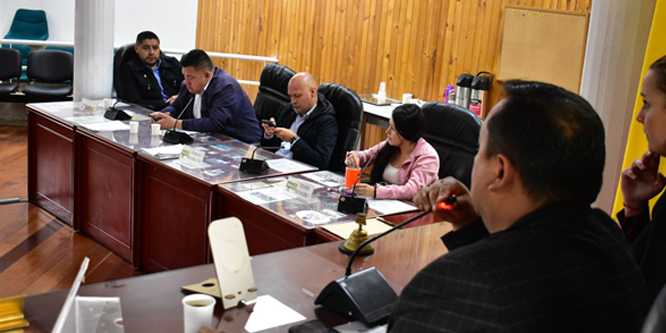 JAL de PUENTE ARANDA estudia y debate 3 proyectos de acuerdo durante sesiones extraordinarias 