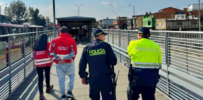 Jornada de sensibilización en TransMilenio: promoviendo un transporte público responsable y eficiente