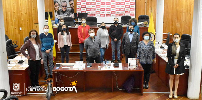 Foto firma encuentros ciudadanos Foto firma encuentros ciudadanos