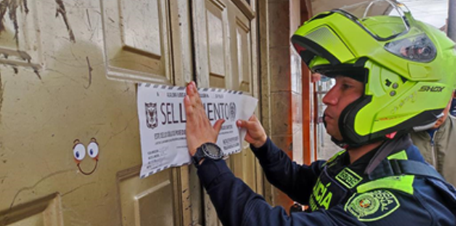 Capturado hombre en su negocio por posesión de material ilegal en la localidad de Puente Aranda