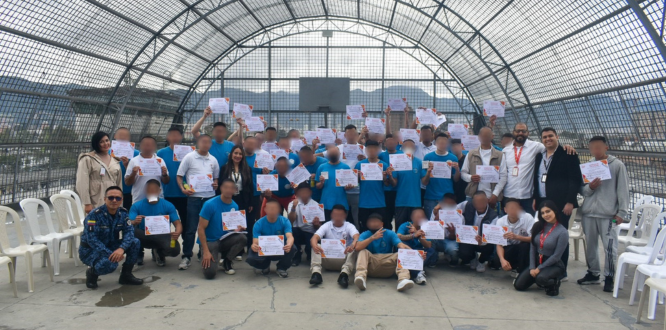 Sembrar humanidad tras los muros: la apuesta de Puente Aranda en la Cárcel La Modelo