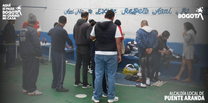 Puente Aranda lleva prevención y bienestar emocional al interior de La Modelo